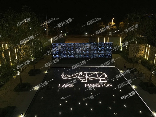 蘇州獨(dú)塑湖鉑悅犀湖入口景墻